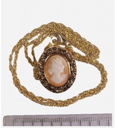 gold tone cameo pendant and necklace-01.jpg