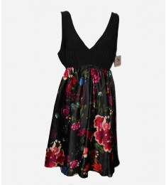 Matsuri Black Floral V Neck Short Nightgown Chemise