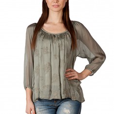 Moss Silk Embroidered Three-Quarter Sleeve Top