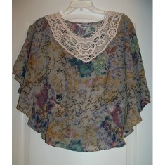 Batwing Sleeve Floral Blouse