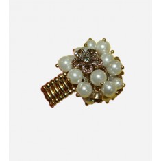 Stretch Pearls Crystal Flowers Ring
