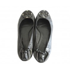 Reva Leather Flats